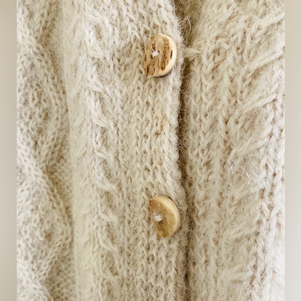 🅾️SOLD🅾️Mens Medium Sweater Vest Alpaca Wool Button Cream Ivory Squirrels Yarn - Picture 5 of 12